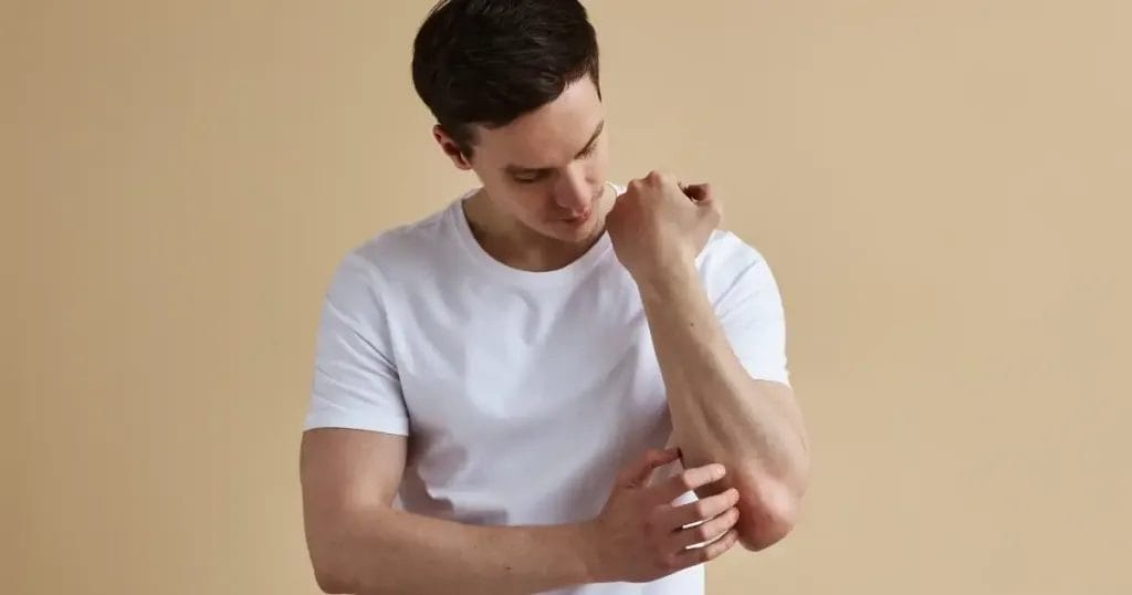 أعراض التهاب الكبد المناعي الذاتي