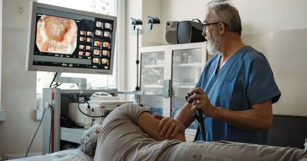 أسباب إجراء منظار القولون والمعدة